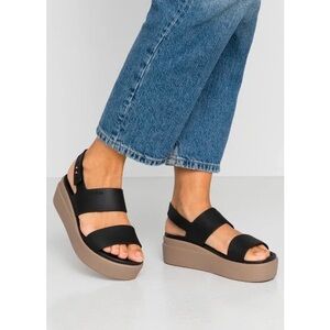 Crocs Brooklyn Low Wedge Shoe size 10